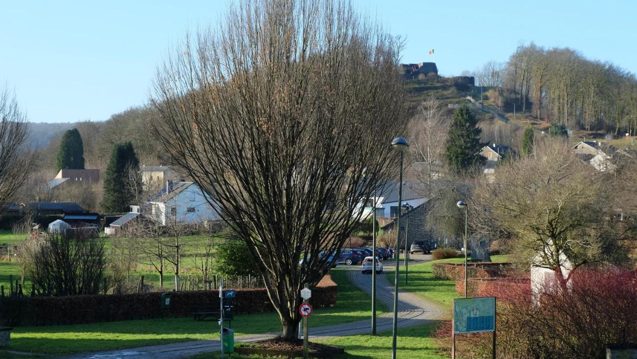 La Taniere Des Loups Villa Herbeumont Bagian luar foto